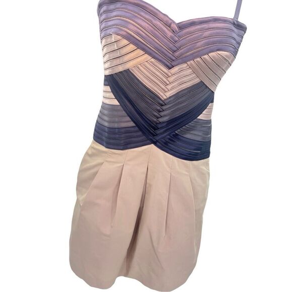 Bcbg strapless / adjustable spaghetti straps  size 0 - Picture 2 of 16